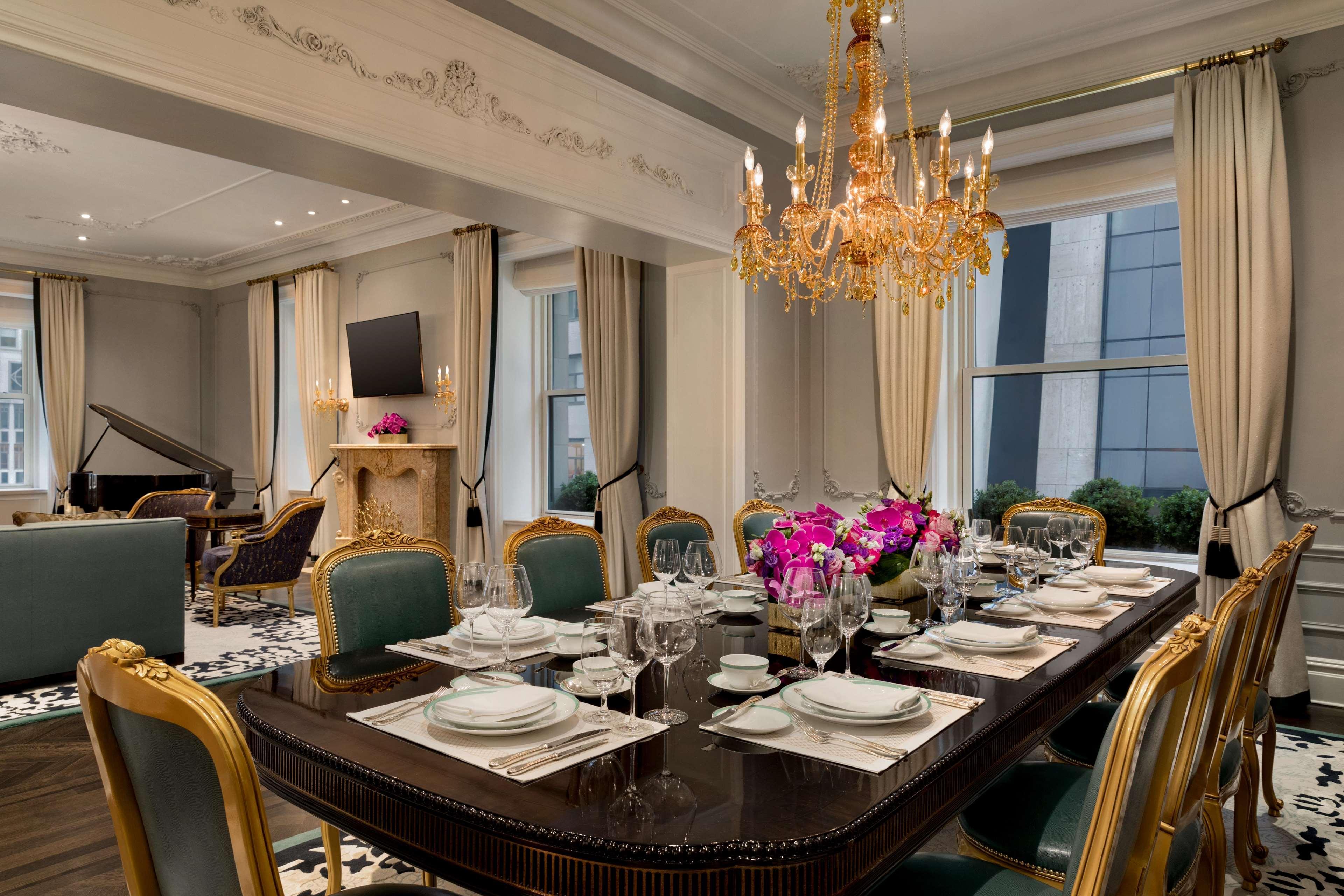 Hotel The Plaza New York Esterno foto