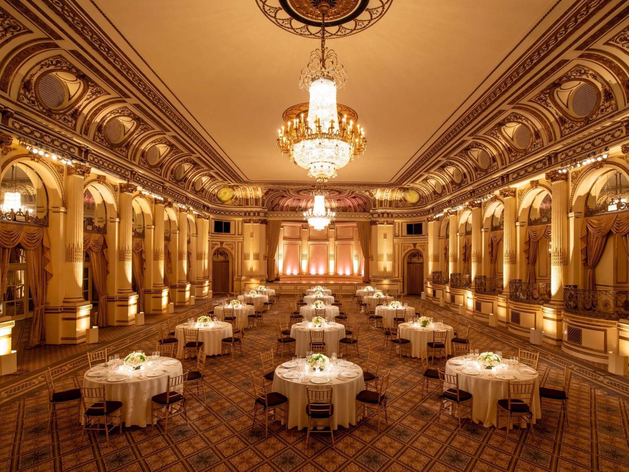 Hotel The Plaza New York Esterno foto